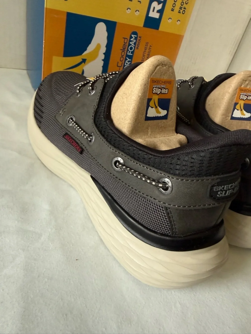 Skechers Lawson Parasail Shoes Hands Free Slip-ins Chocolate -Black Mens 8 New